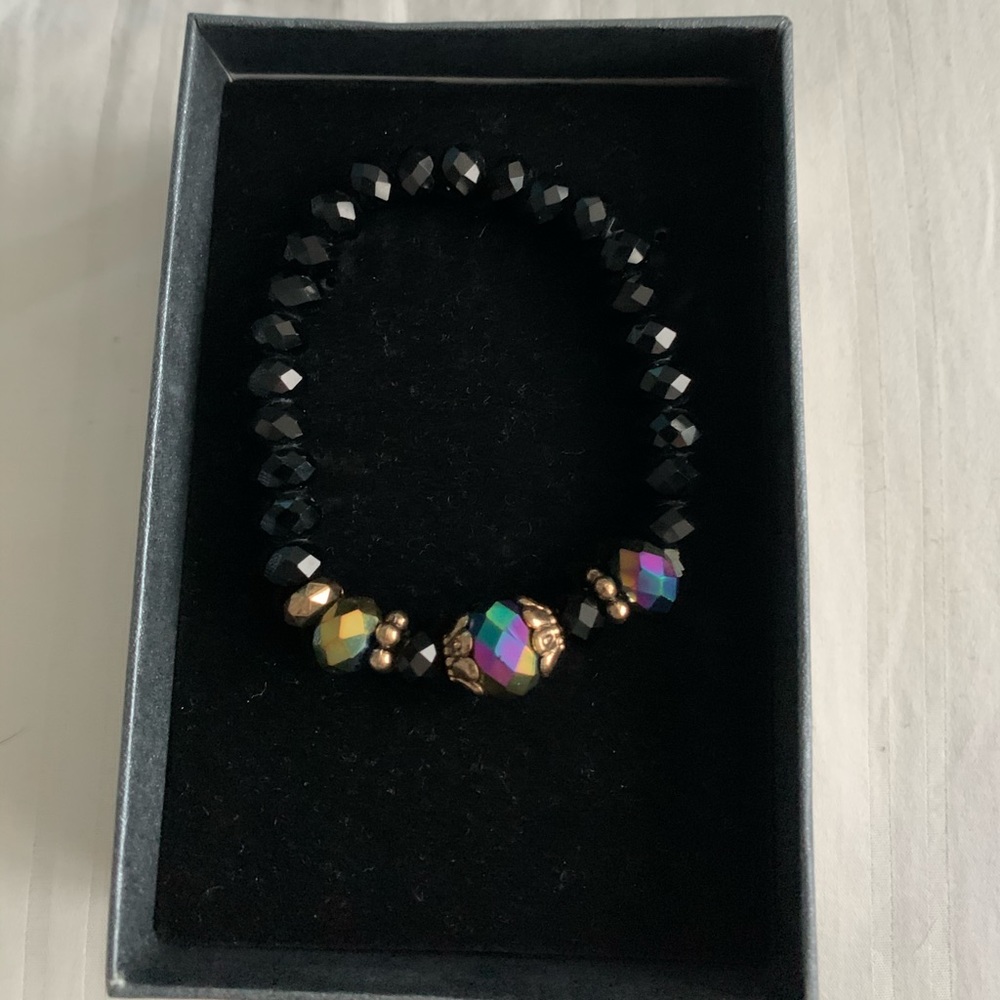 Black beaded bracelet